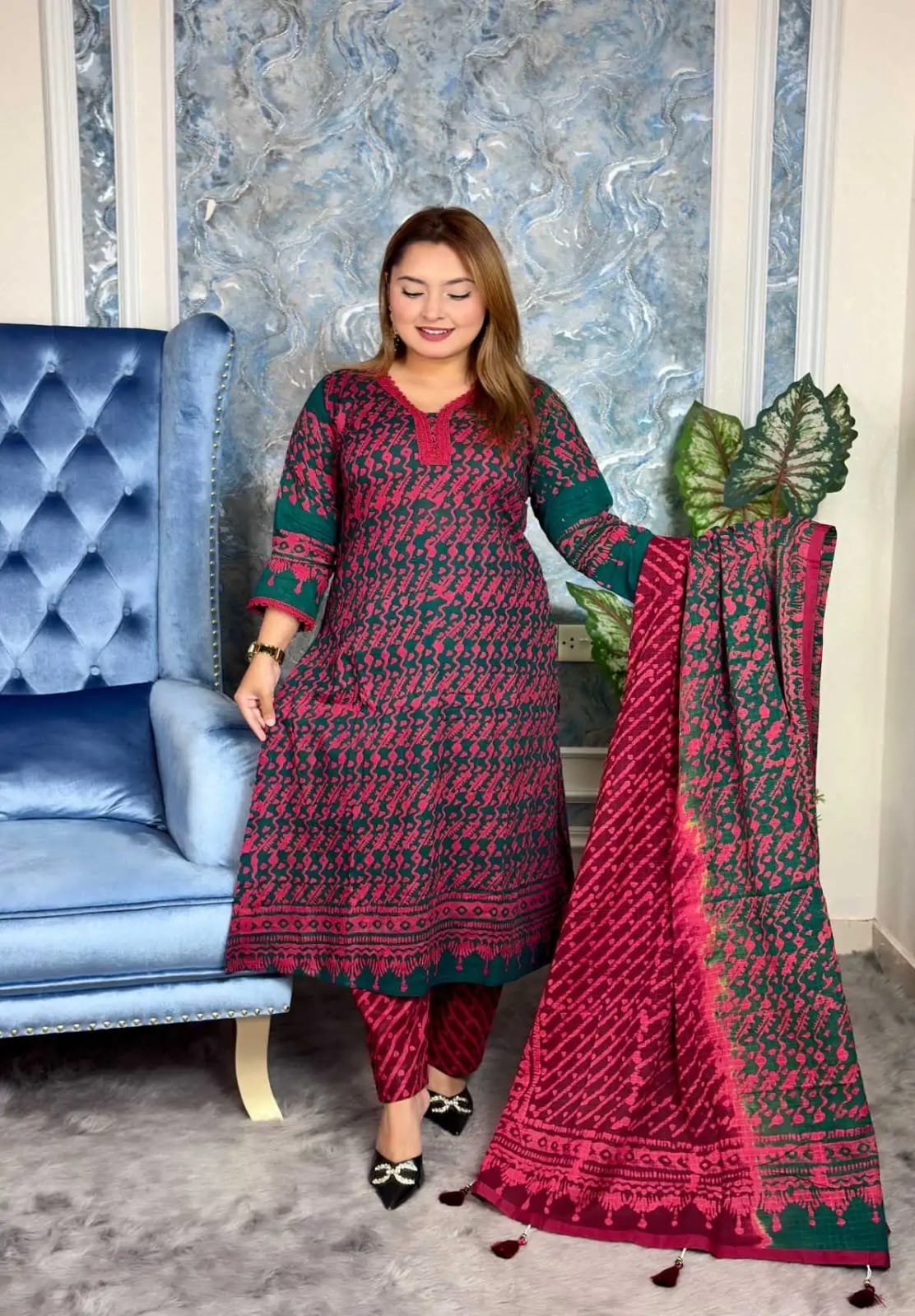 আনস্টিচ প্রিমিয়াম কটন বেক্সি বাটিক থ্রি-পিস জামা + ওড়না + প্যান্ট